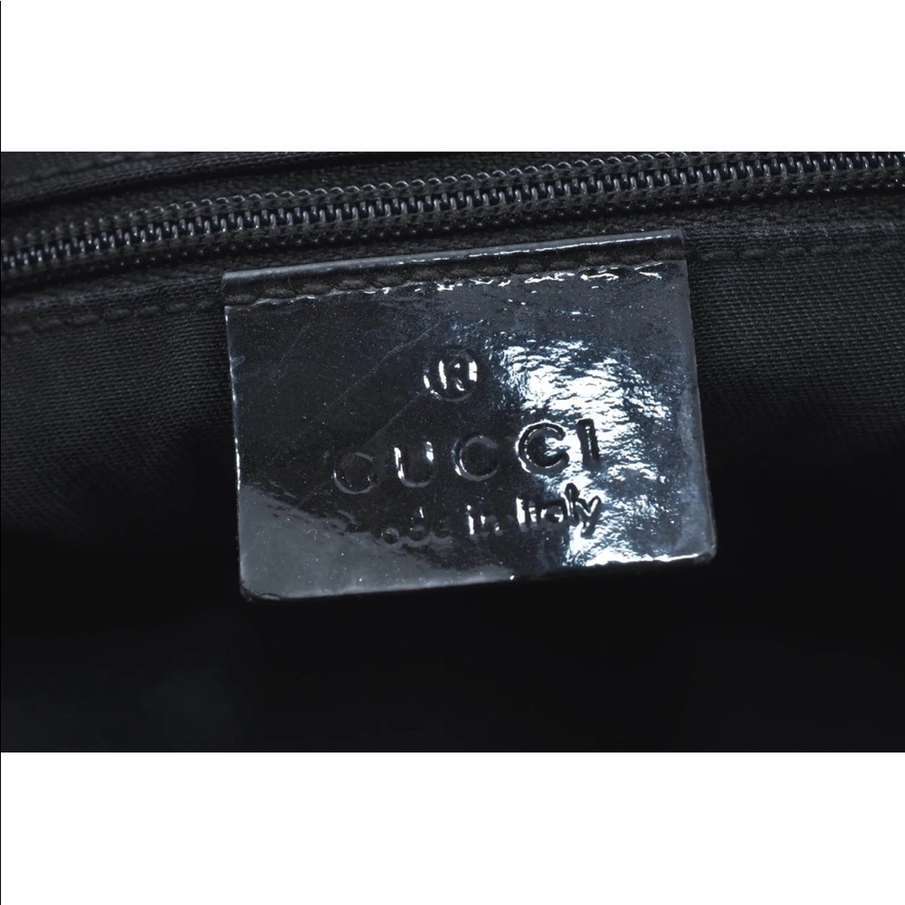 GUCCI Abbey Canvas GG Cross Body Black Bag with Patent Leather Straps - Picture 7 of 14
